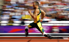 米兰-硬仗之王伦纳德与火箭压哨绝杀，竞技体育的两种极致美学