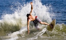 米兰体育官网-加迪夫迷雾中的唯一解，金玟哉以钢铁之躯，为委内瑞拉劈开通往八强的末节之路