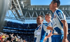 米兰真人-纽约女子足球联赛开幕式震撼登场