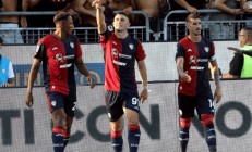 米兰真人-包含卡利亚里客场不敌，坚决拼搏的词条