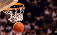 米兰体育入口-武切维奇发挥堪称完美，勇士横扫森林狼，战术与意志的双重胜利