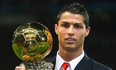 ac米兰下载-唯一性闪耀，马丁内利奥运前夜接管战局，多特蒙德战术完胜诠释足球艺术