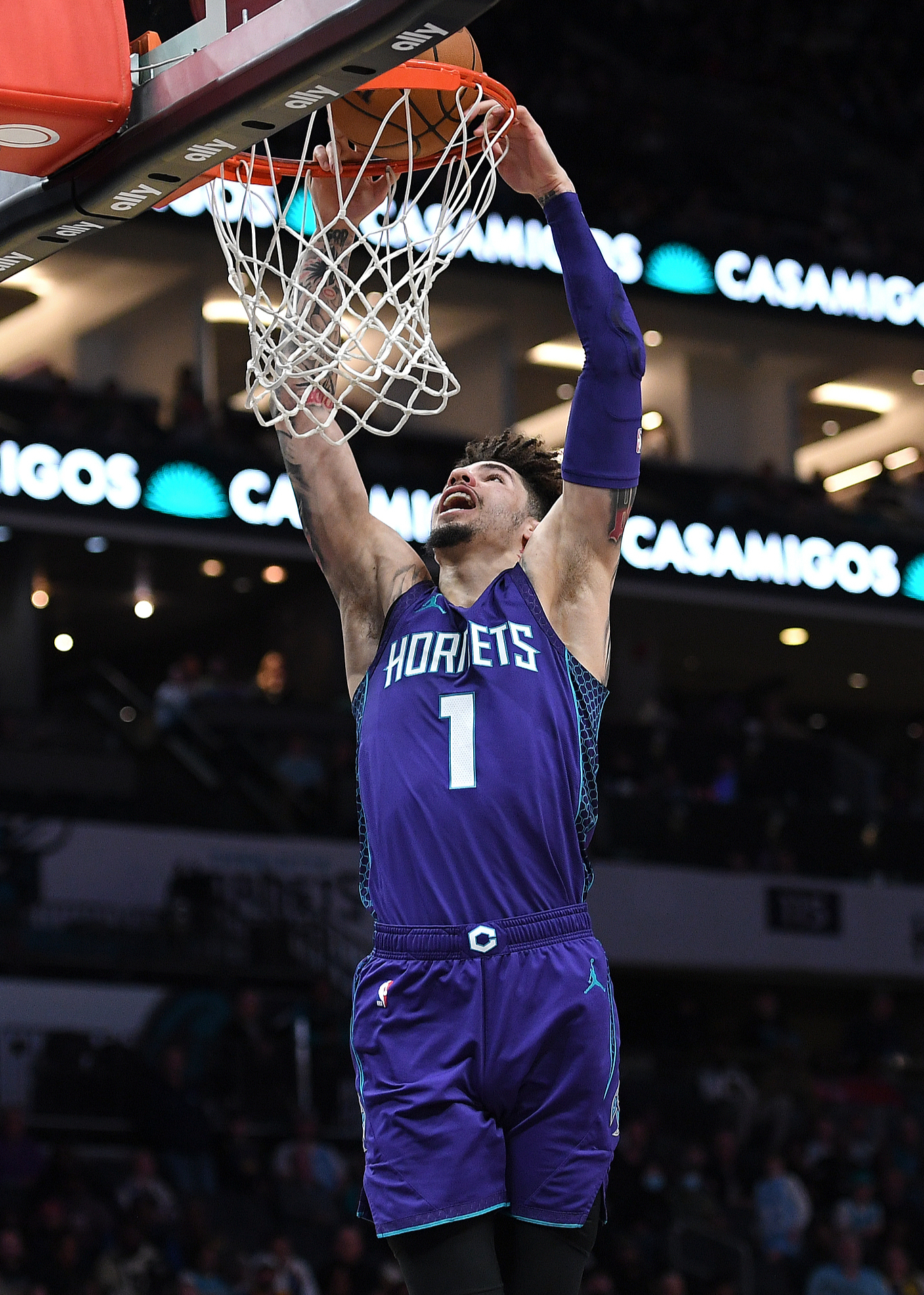 勇士求胜:迎战黄蜂,双方身体对抗不容小觑! 勇士求胜:迎战黄蜂,双方身体对抗不容小觑!