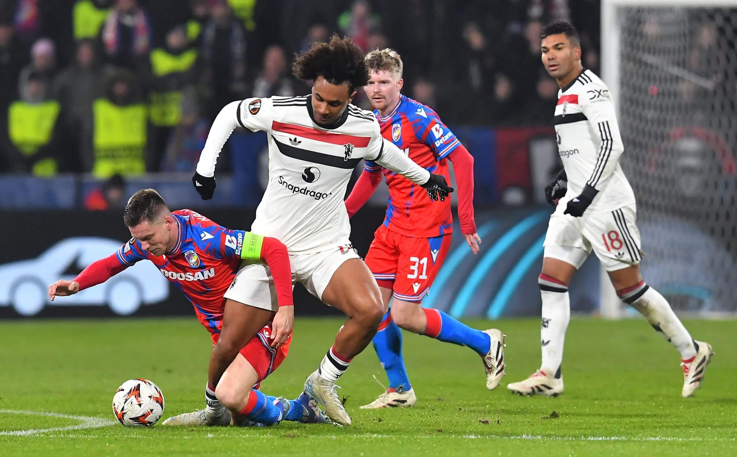 桑普顿获得主场胜利，球员士气很高