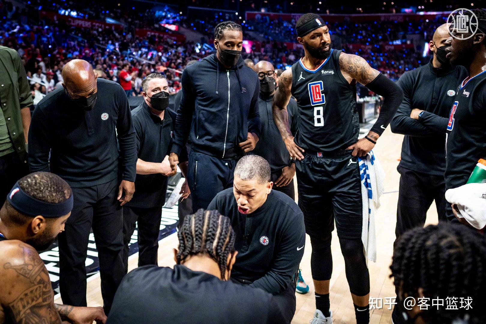 包含夏尔连败引发危机，球队急需调整状态的词条