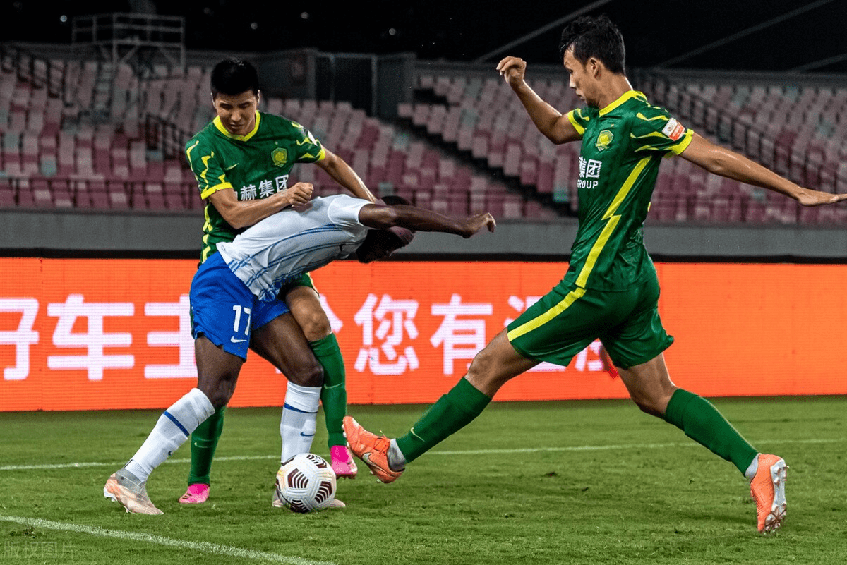 包含夏尔连败引发危机，球队急需调整状态的词条