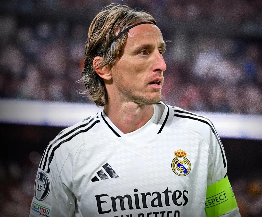 关于巴萨完胜希腊,莫德里奇刷新纪录的信息 关于巴萨完胜希腊,莫德里奇刷新纪录的信息