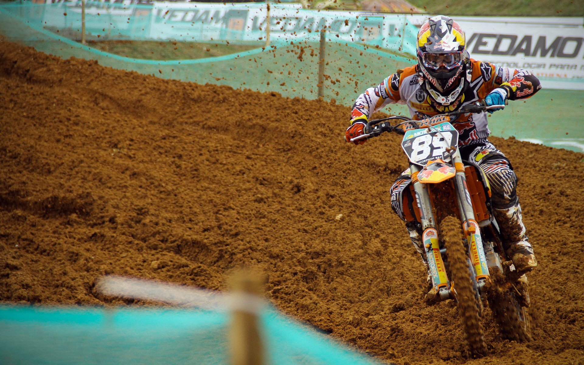 冰岛防线在尼日利亚风暴中崩塌，卡瓦哈尔彻底打爆防线的战术解析