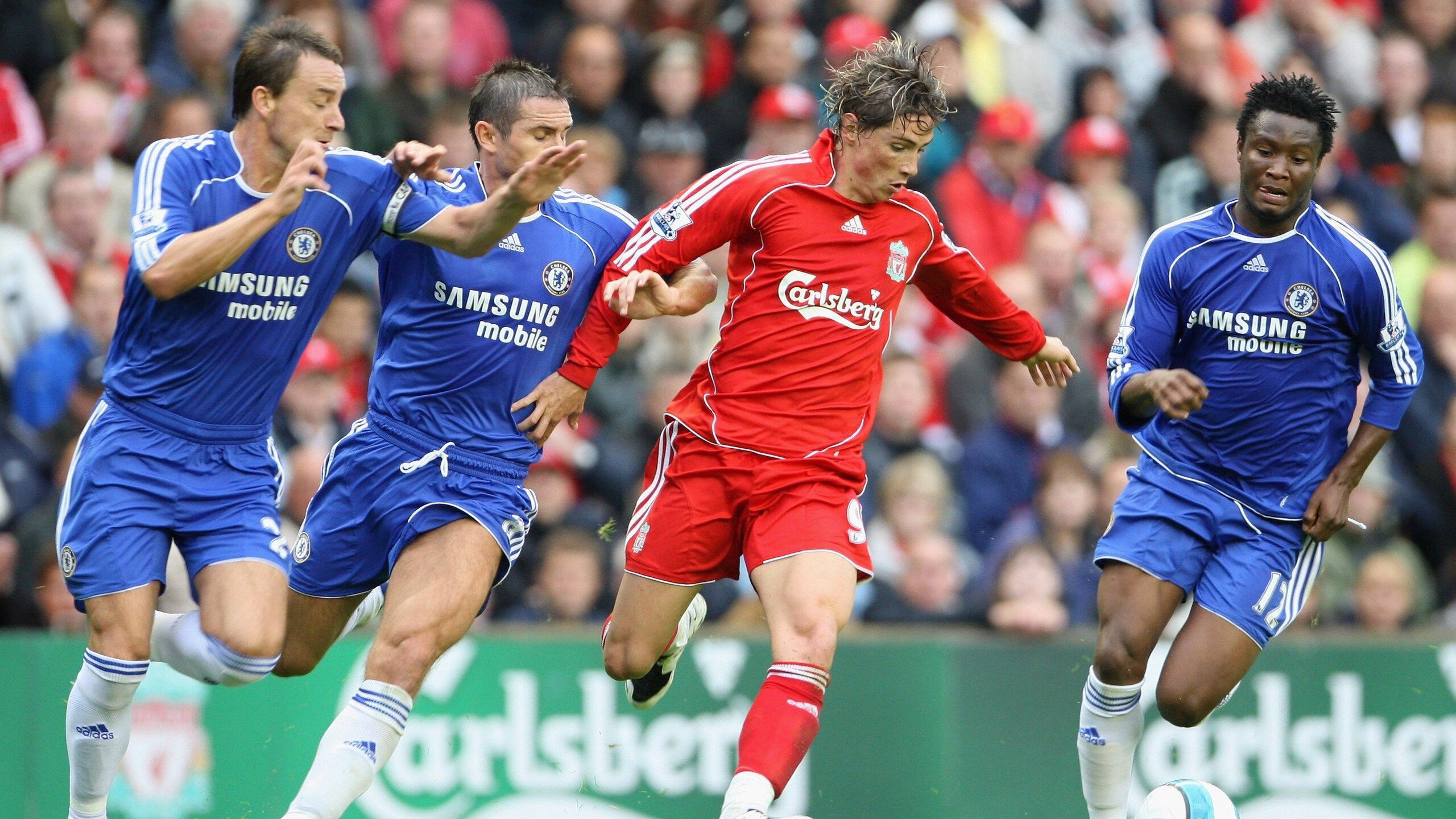 卡瓦哈尔关键战不手软，荷兰对阵英格兰的战术博弈与胜负手