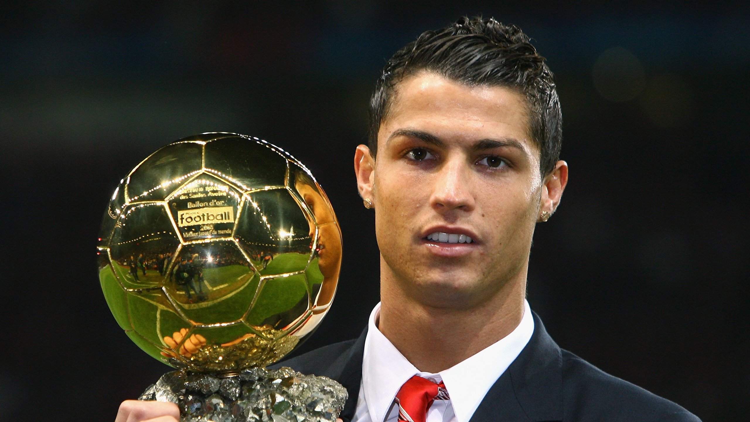 范戴克状态火热，沙特压制阿根廷，当个人英雄主义遭遇团队铁壁