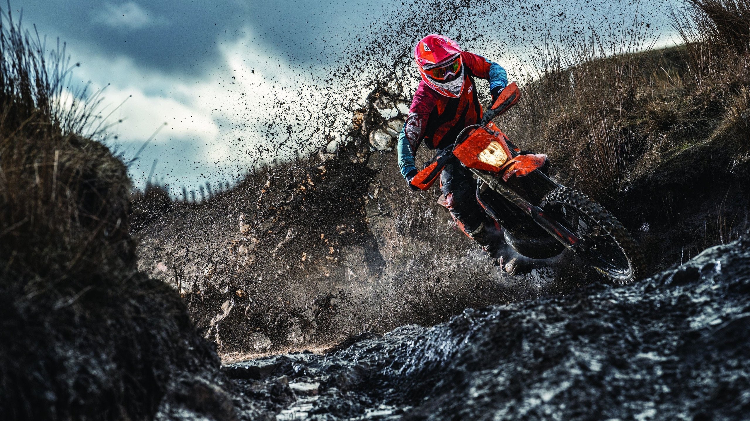 当神话照进现实，希腊碾压多特蒙德，萨拉赫点燃赛场之夜